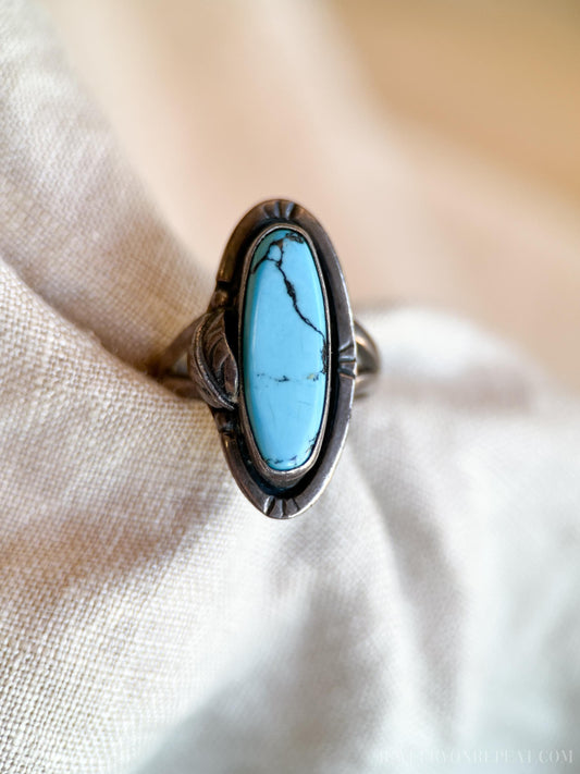 Vintage Turquoise Gemstone Ring in Sterling Silver