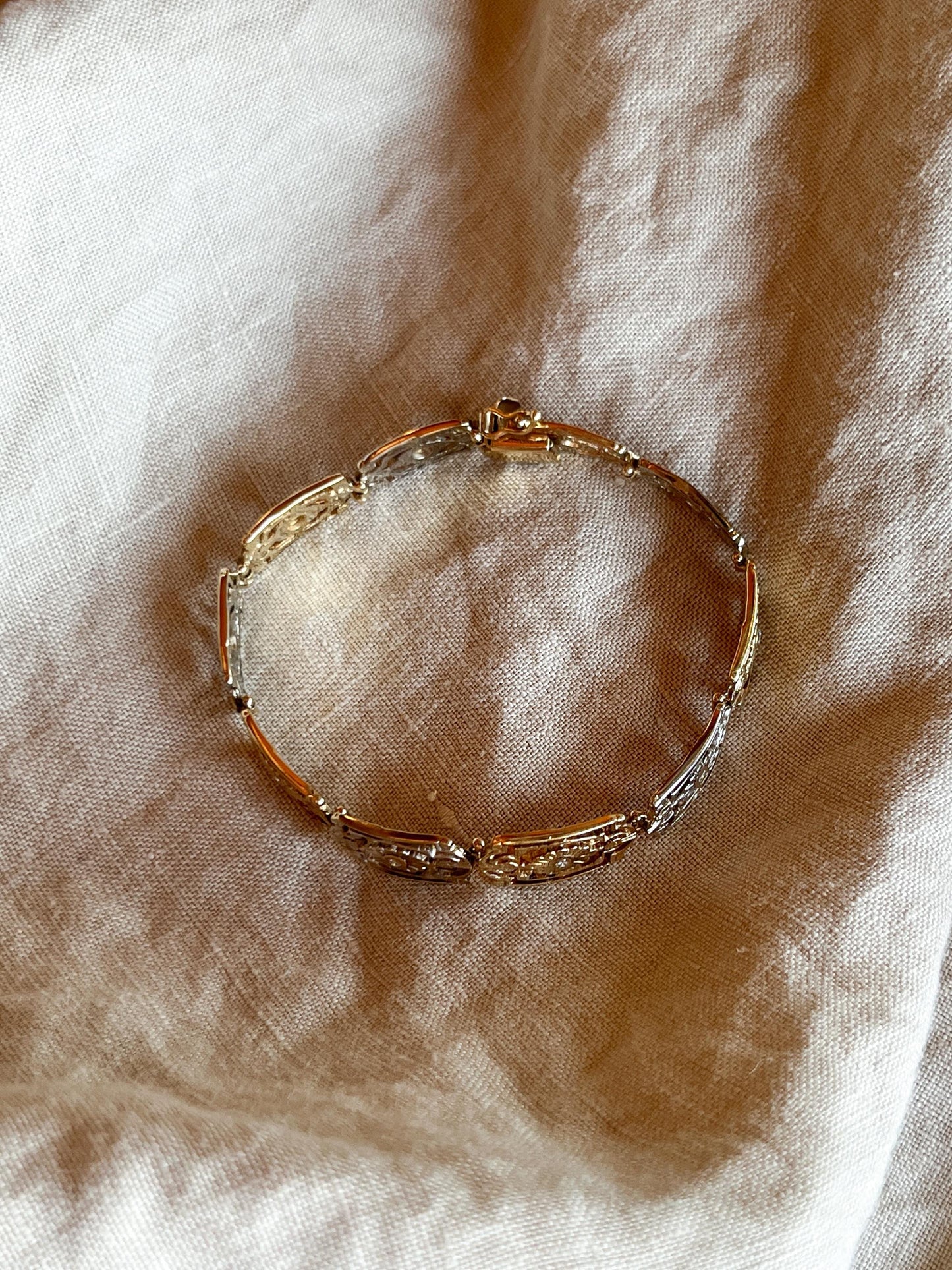 Vintage Diamond Bracelet in 14k Gold