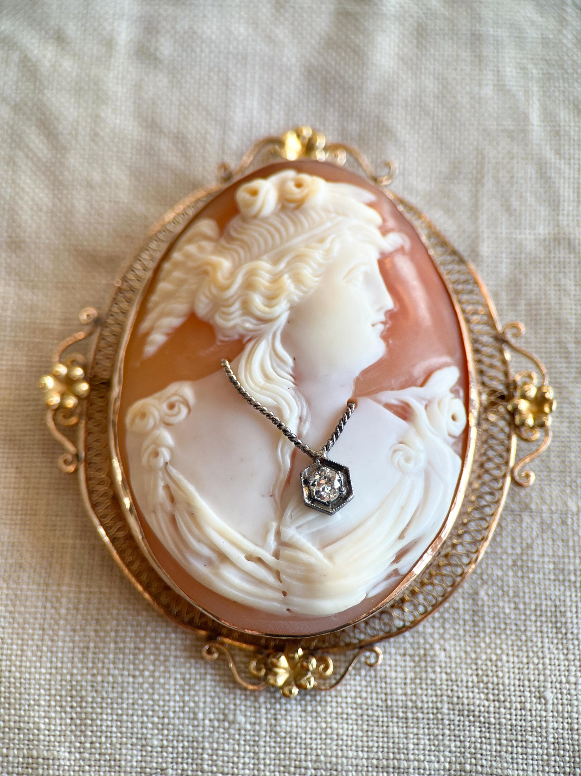 Vintage 1940s Cameo & Diamond Brooch in 14k Gold