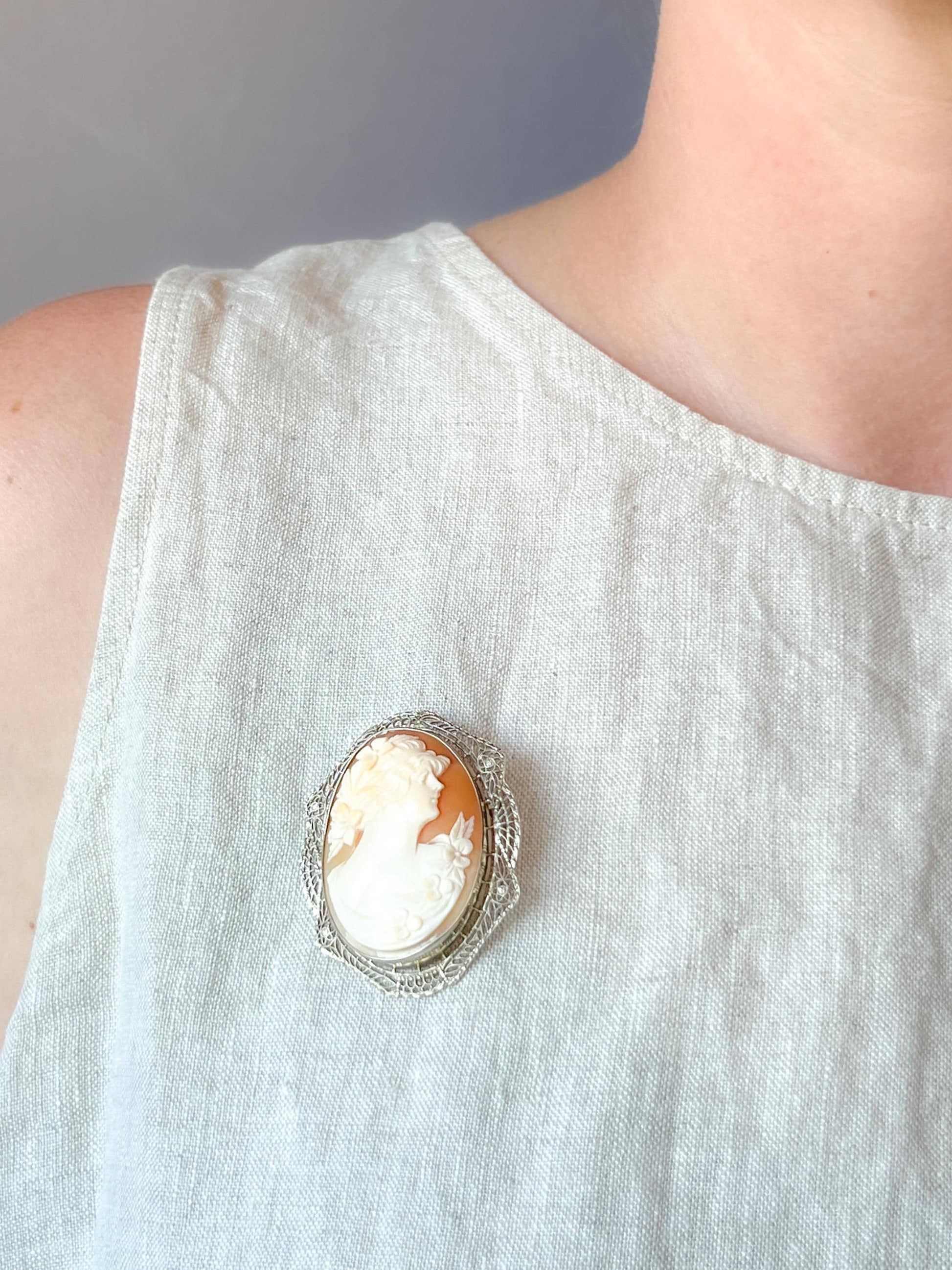 Vintage Cameo Brooch in 10k White Gold