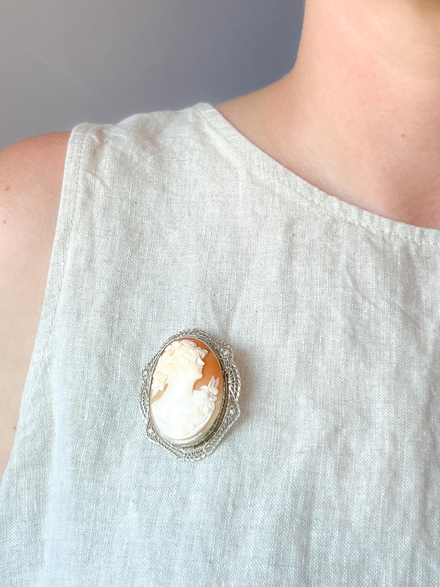 Vintage 1930s Cameo Brooch in 10k White Gold