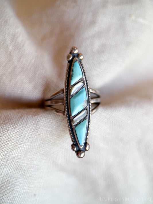 Vintage Turquoise Gemstone Ring in Sterling Silver