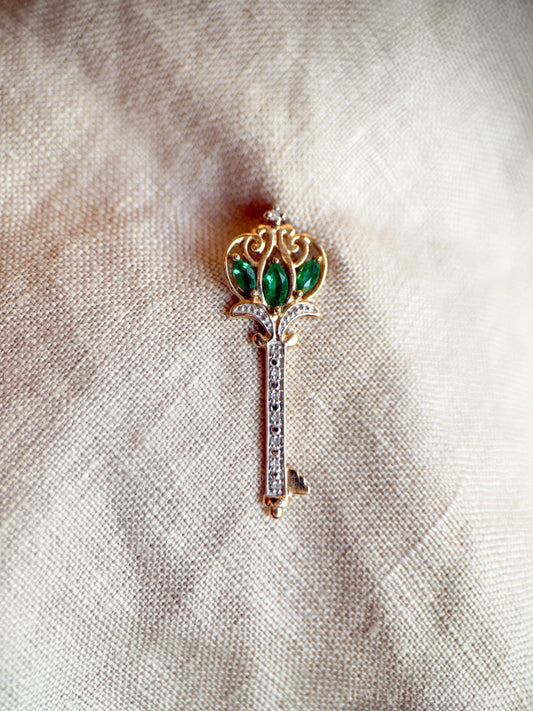 Vintage Skeleton Key Gemstone Pendant in 10k Gold