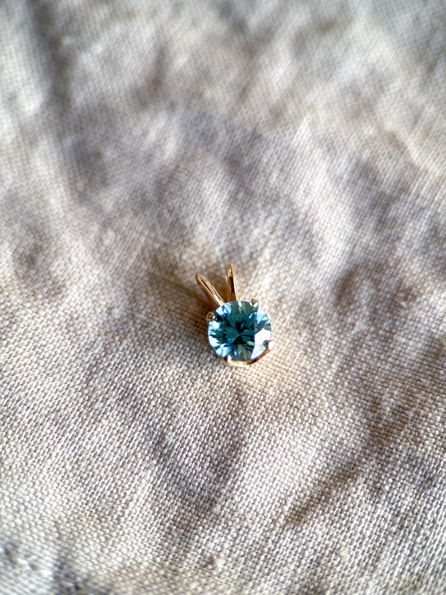 Vintage Blue Zircon Pendant in 14k Gold