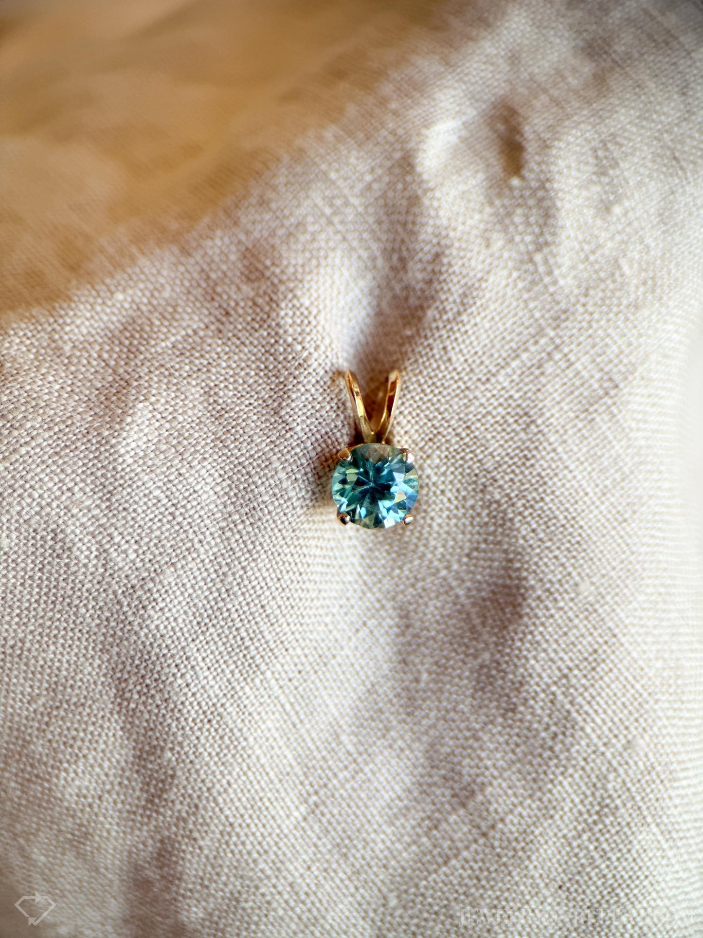 Vintage Blue Zircon Pendant in 14k Gold