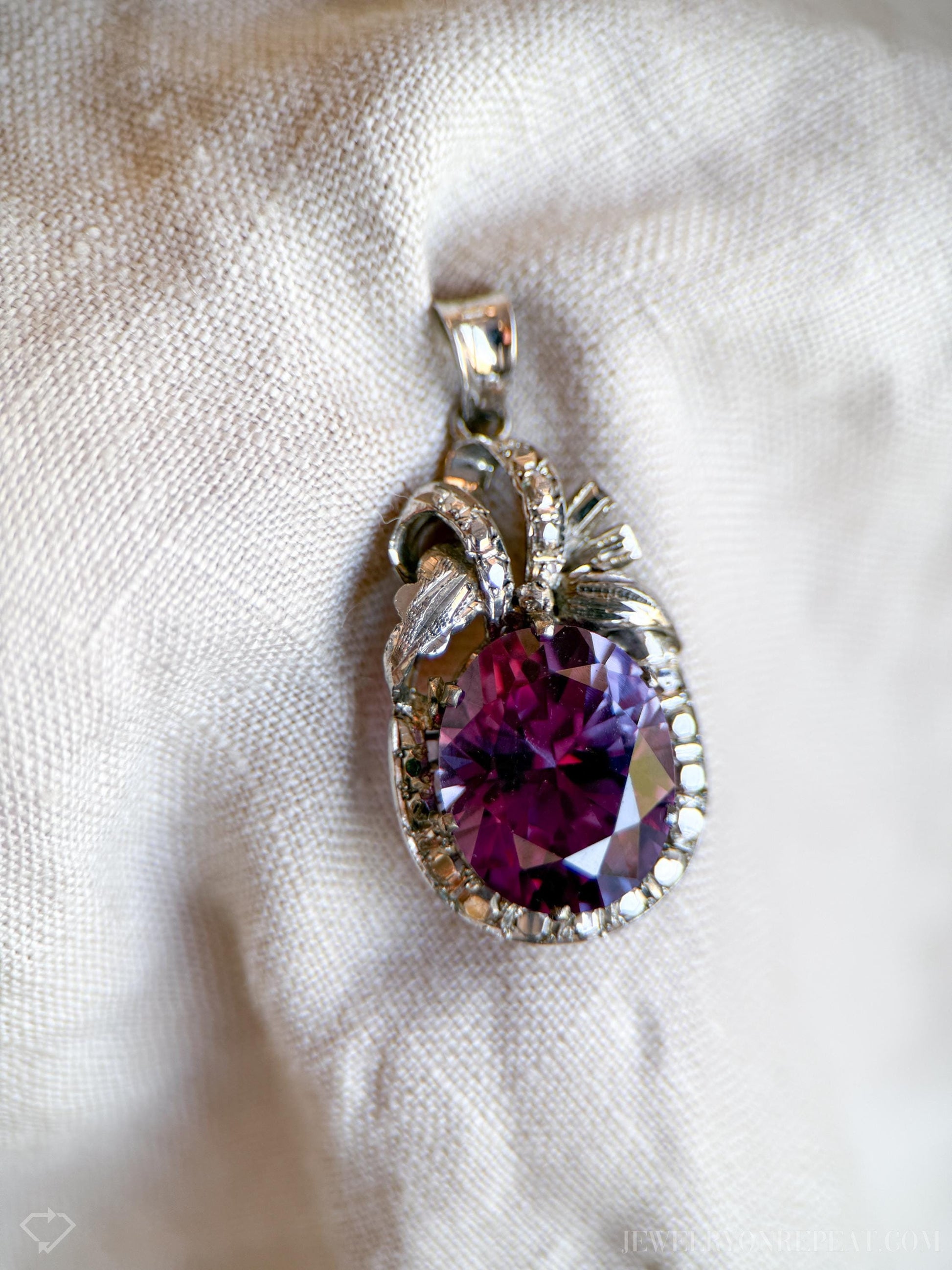 Vintage Purple Sapphire Pendant Necklace in 18k White Gold