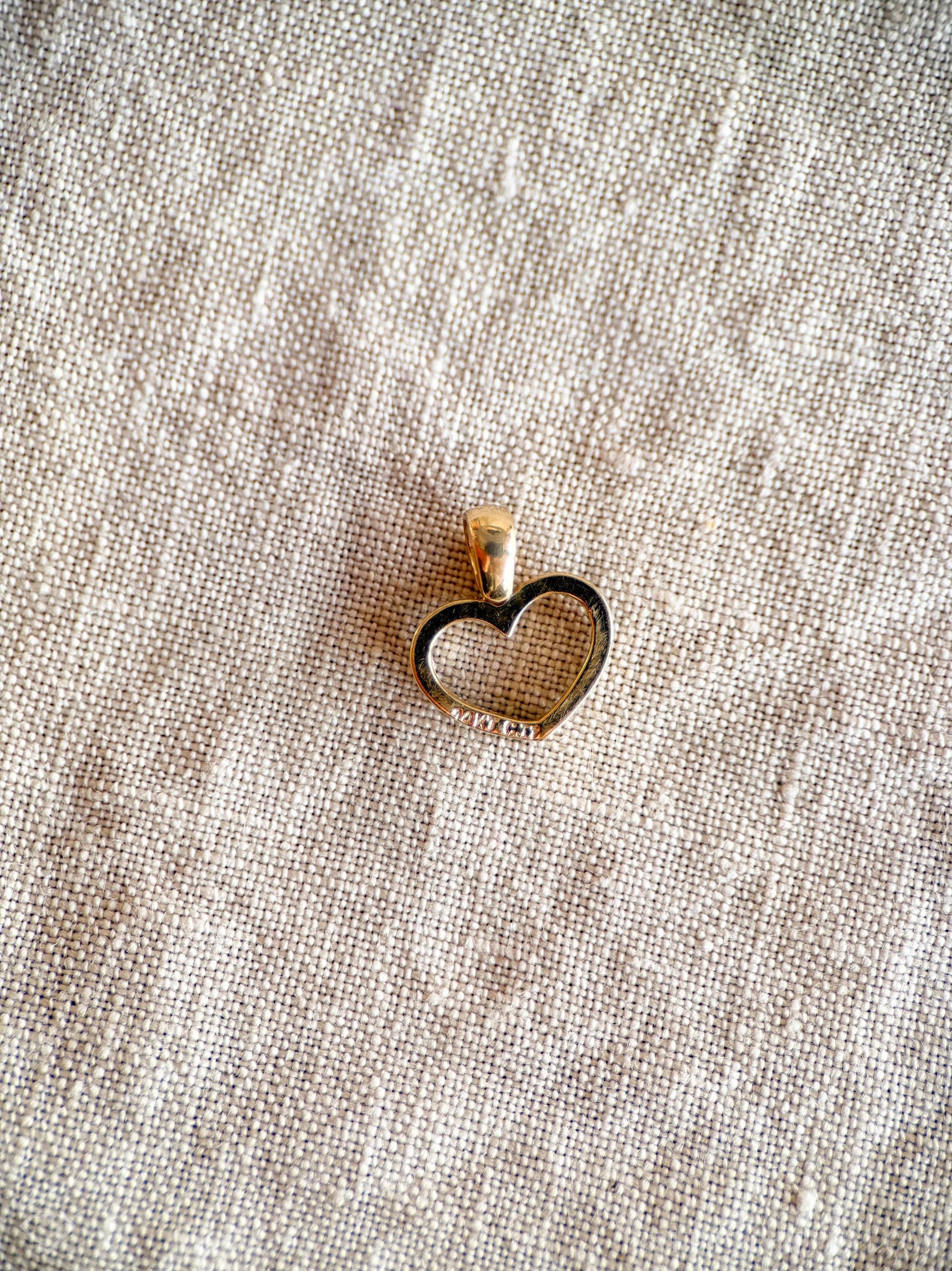 Vintage Diamond Heart Pendant in 14k Gold