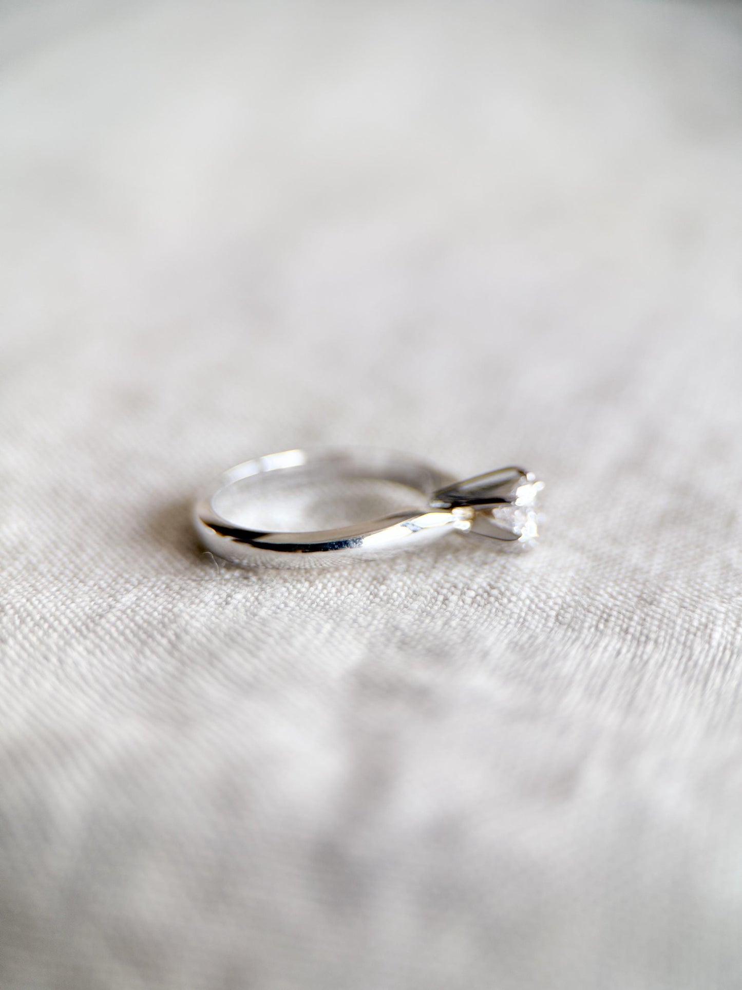 Vintage Diamond Engagement Ring, Round Cut, 18k White Gold, 1990s Solitaire Bridal Ring