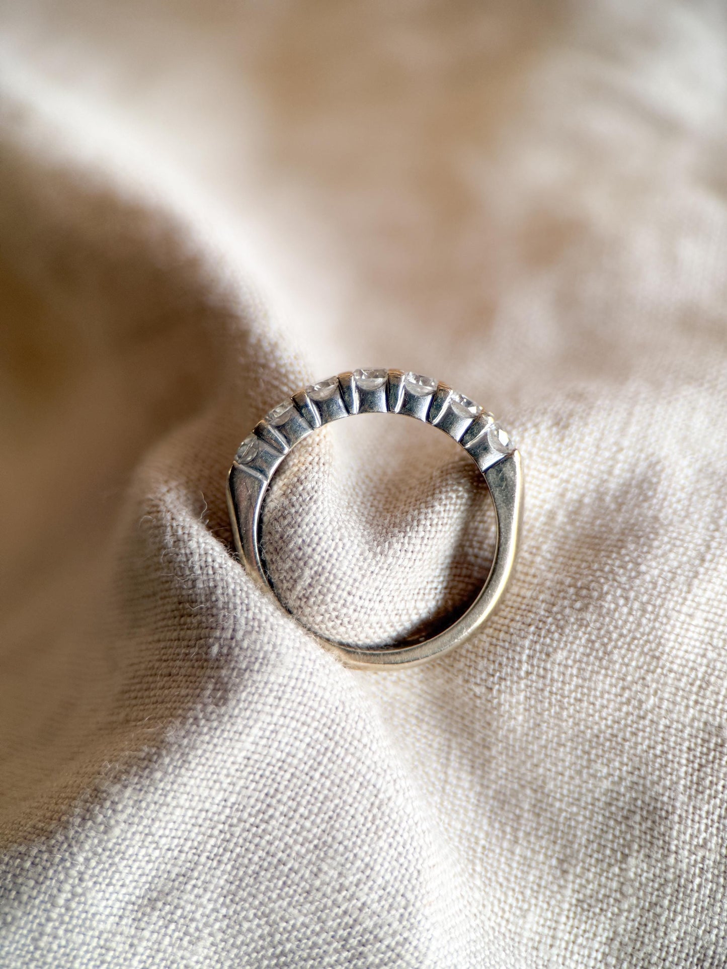 Vintage Diamond Wedding Band in 14k White Gold, Retro Jewelry from the 1990s - Timeless, Sustainable, @JewelryOnRepeat