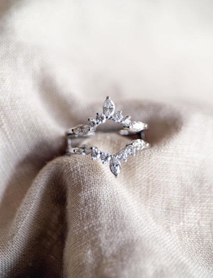 Vintage 1990s Diamond Chevron Wedding Band Ring Guard