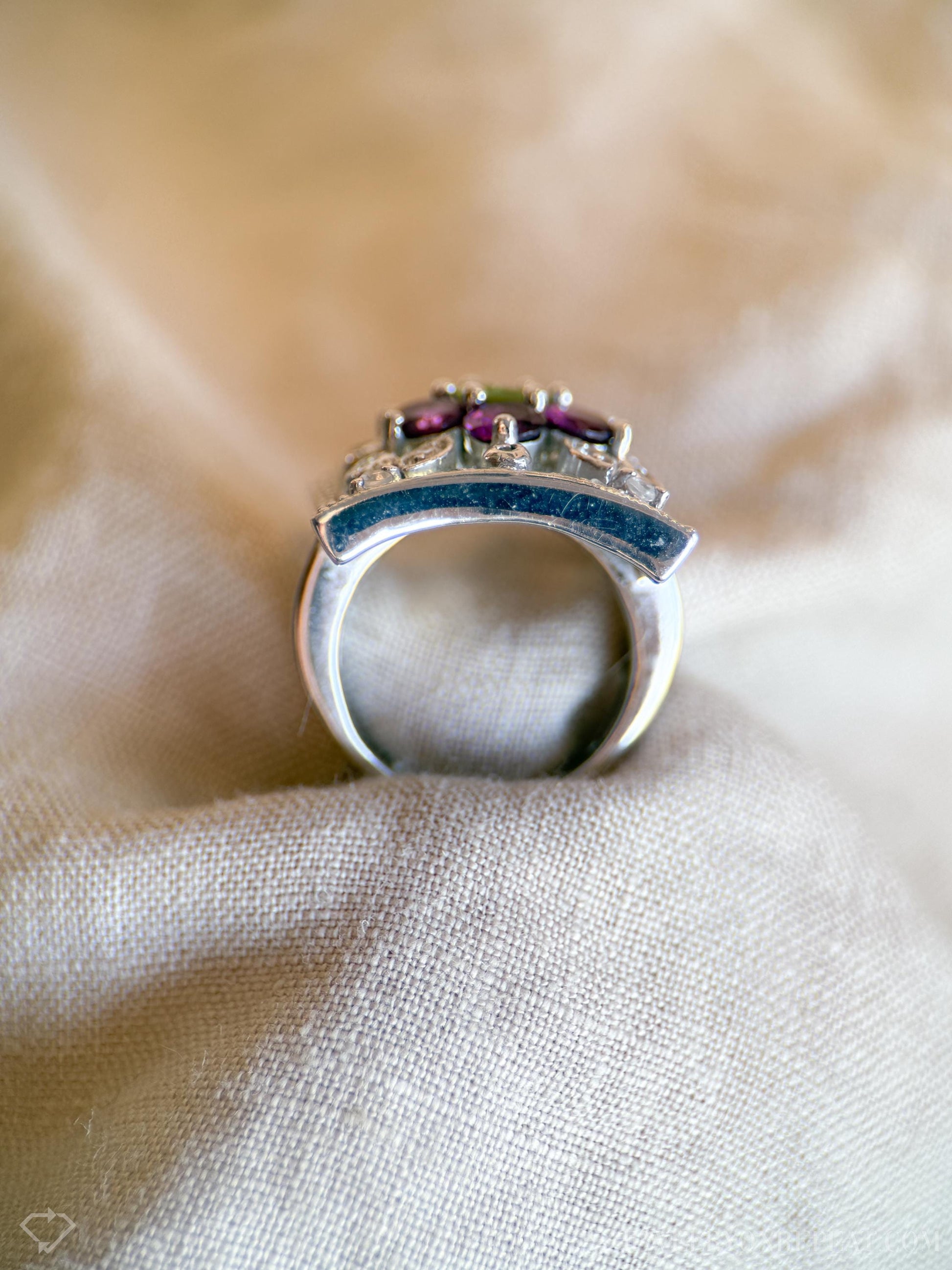 Vintage Floral Gemstone Ring in Sterling Silver