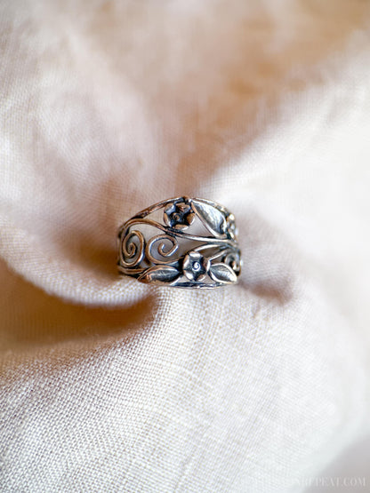 Vintage Sterling Silver Floral Scroll Band, Southwestern Inlay Ring, Boho Statement Jewelry