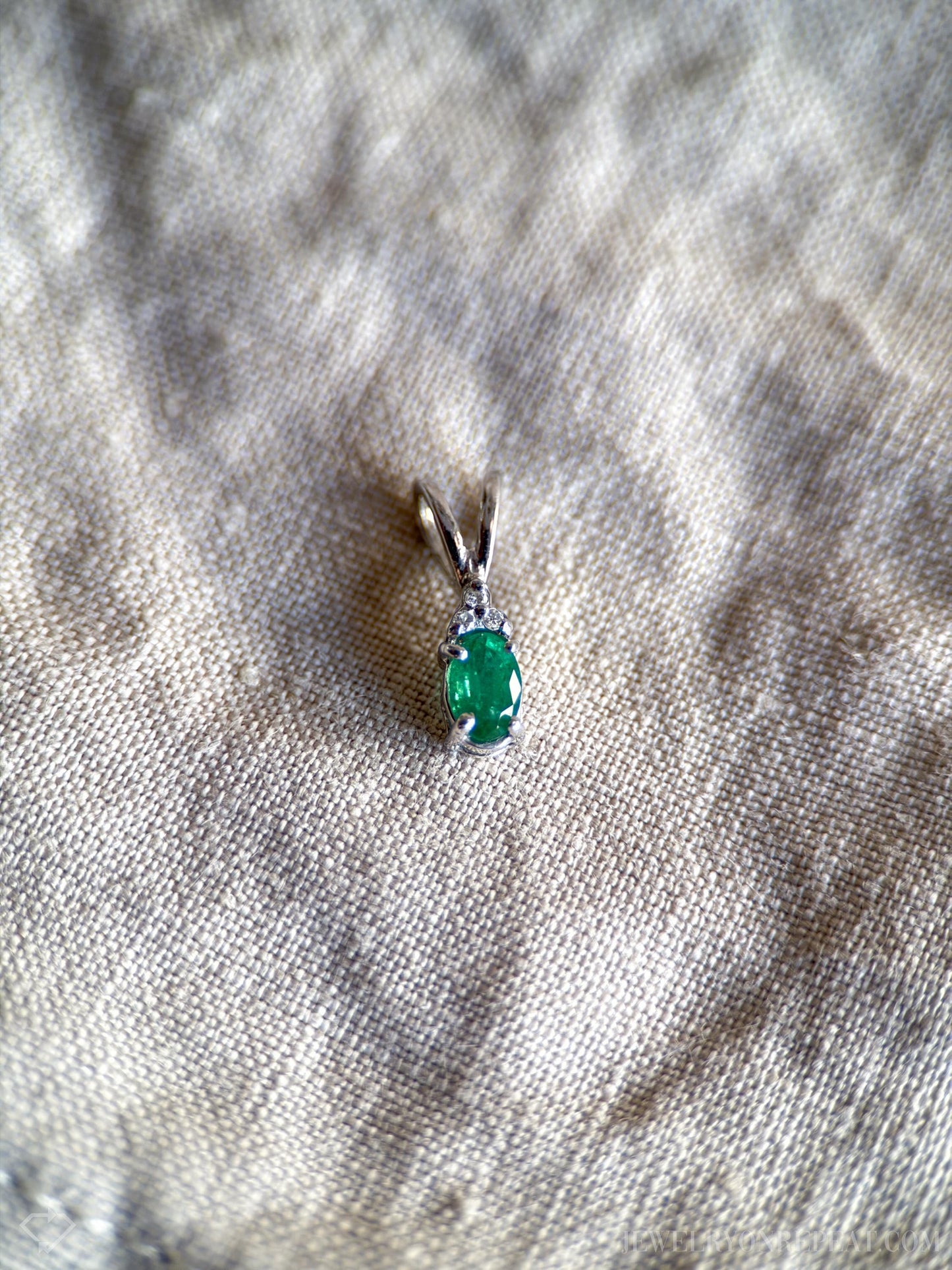 Vintage 1990s Emerald Pendant in 14k White Gold