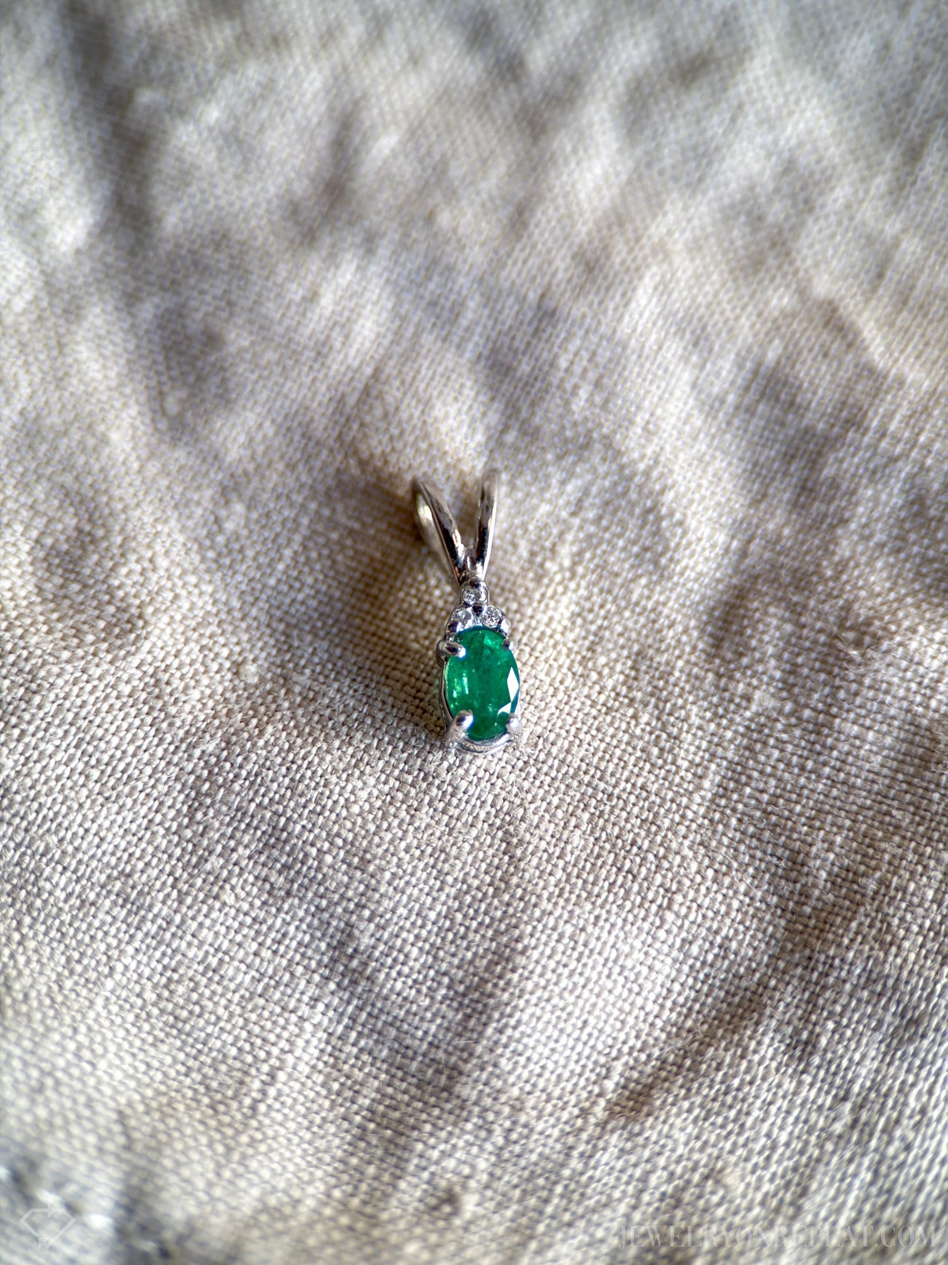 Vintage 1990s Emerald Pendant in 14k White Gold