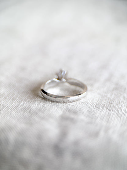 Vintage Diamond Engagement Ring, Round Cut, 18k White Gold, 1990s Solitaire Bridal Ring
