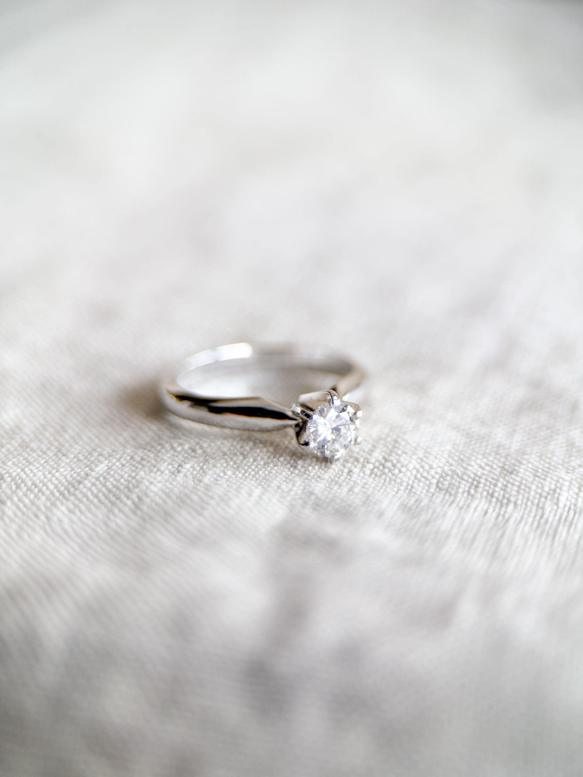 Vintage Diamond Engagement Ring, Round Cut, 18k White Gold, 1990s Solitaire Bridal Ring