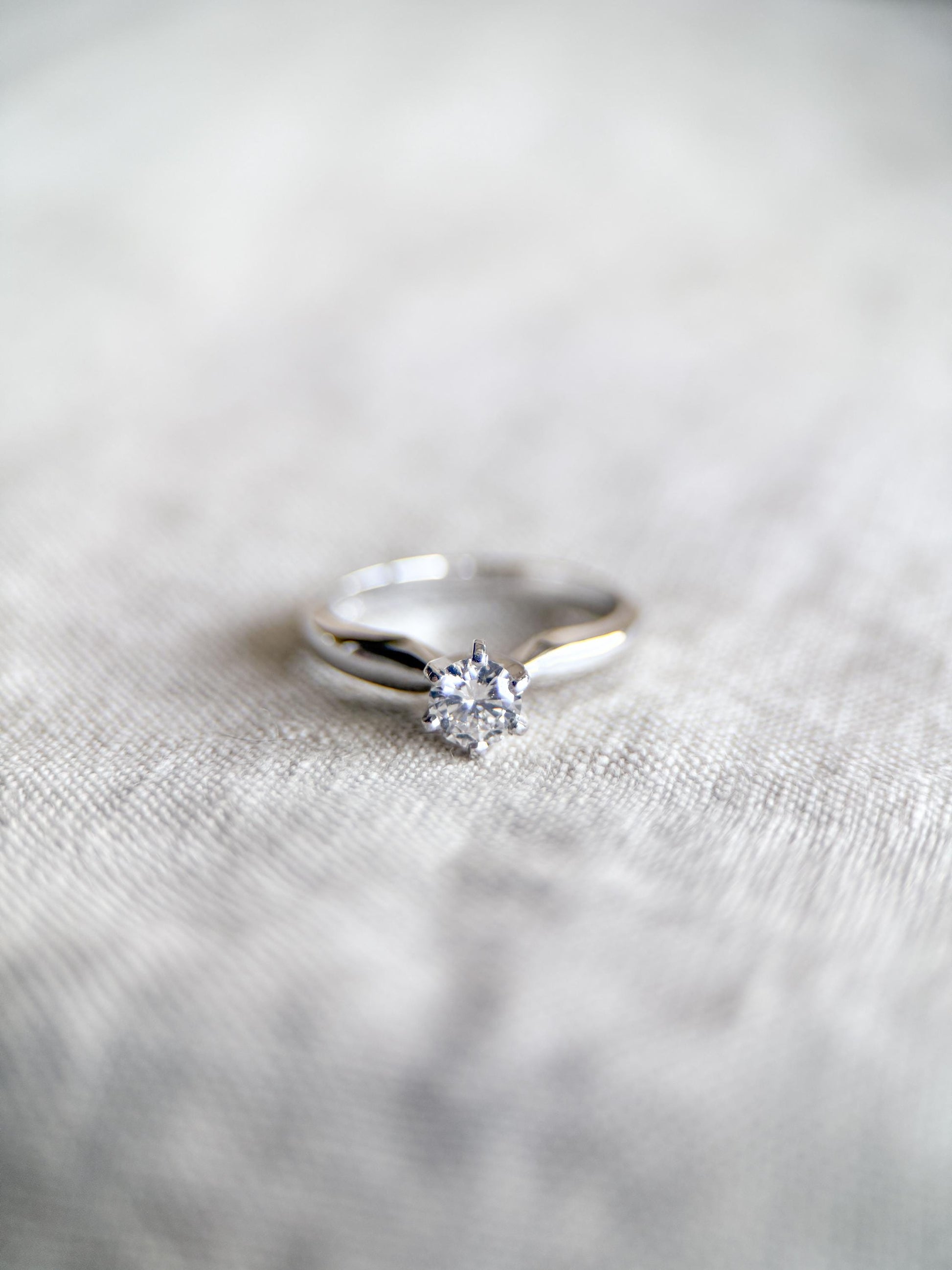 Vintage Diamond Engagement Ring, Round Cut, 18k White Gold, 1990s Solitaire Bridal Ring