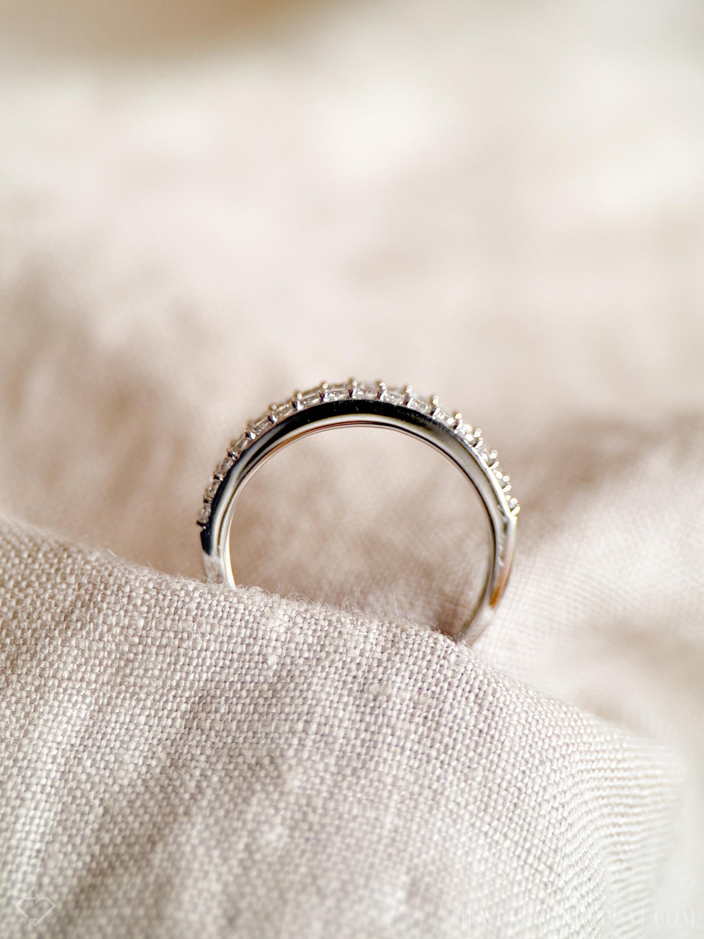 Vintage Diamond Wedding Band in 14k White Gold, Retro Jewelry from the 1990s - Timeless, Sustainable, @JewelryOnRepeat