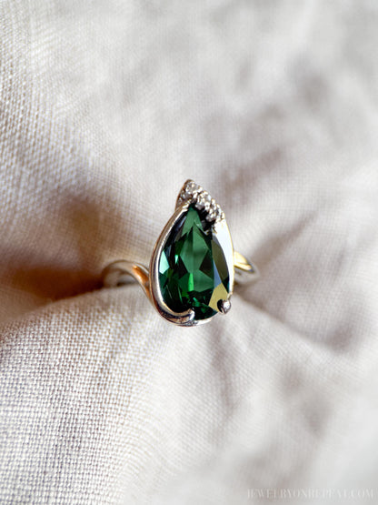 Vintage 1980s Green Garnet Gemstone Ring, 14k White Gold