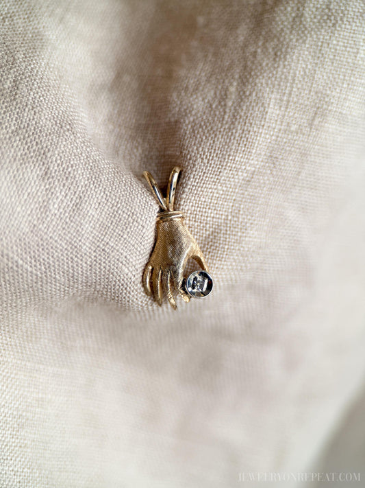 Vintage Diamond Hand Pendant in 14k Gold, Antique Jewelry from the 1990s - Timeless, Sustainable, @JewelryOnRepeat