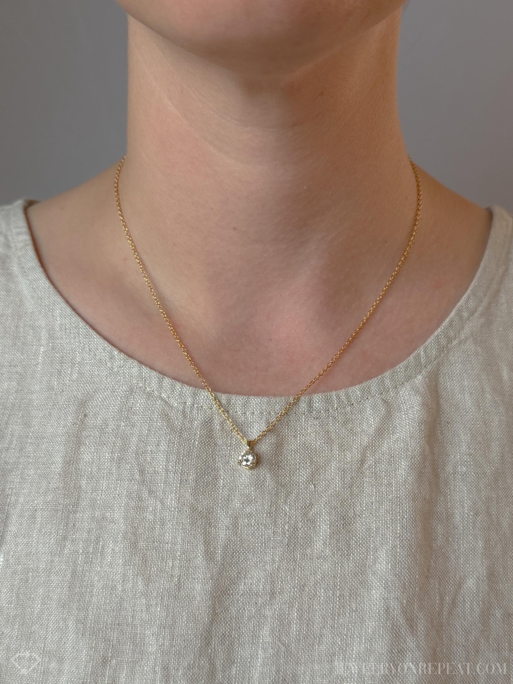 Vintage Diamond Solitaire Pendant in 14k Gold, Vintage Jewelry from the 1990s - Timeless, Sustainable, @JewelryOnRepeat