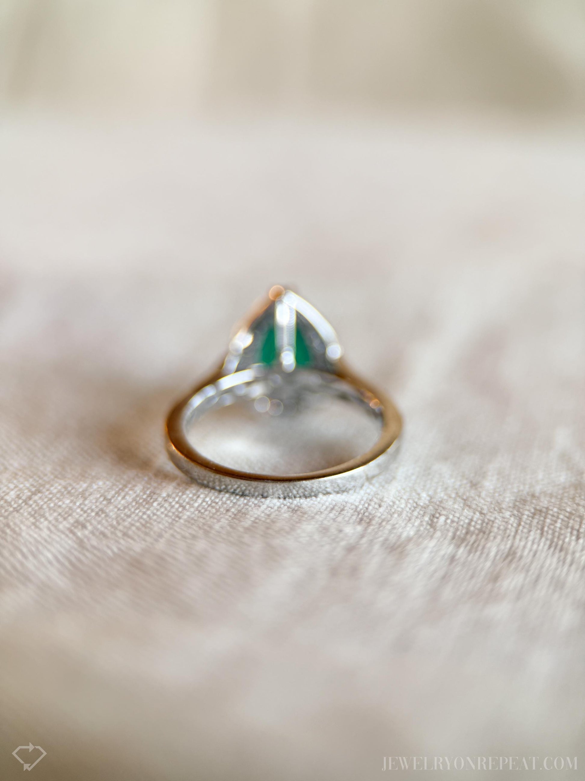 Vintage Emerald and Diamond Halo Ring in 14k White Gold, Retro Jewelry from the 1990s - Timeless, Sustainable, @JewelryOnRepeat