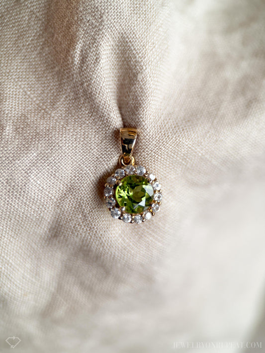 Vintage Peridot Gemstone Halo Pendant in 10k Gold, Retro Jewelry from the 1990s - Timeless, Sustainable, @JewelryOnRepeat