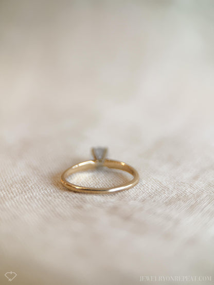 Vintage Diamond Engagement Ring, Round Cut, 14k Gold, Solitaire Bridal Ring