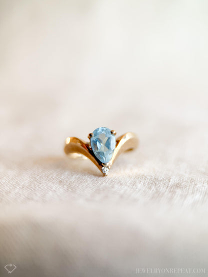 Vintage 1990s Blue Topaz & Diamond Ring in 10k Gold