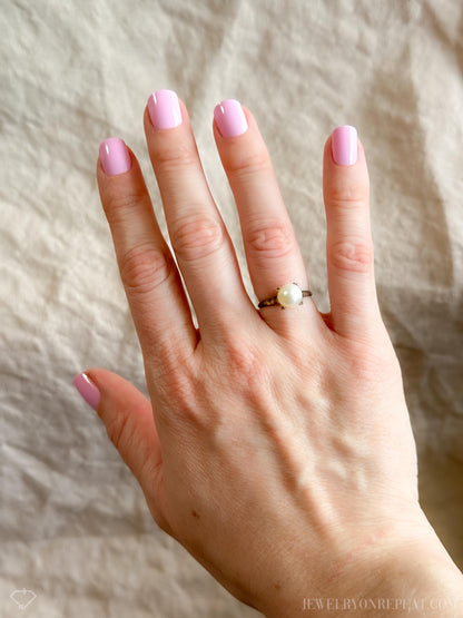 Vintage 1940s Pearl Solitaire Ring in 14k White Gold
