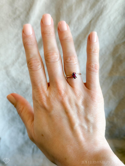 Vintage Rhodolite Garnet Ring, 14k Gold Oval Cut Solitaire Statement Ring, Minimalist Jewelry
