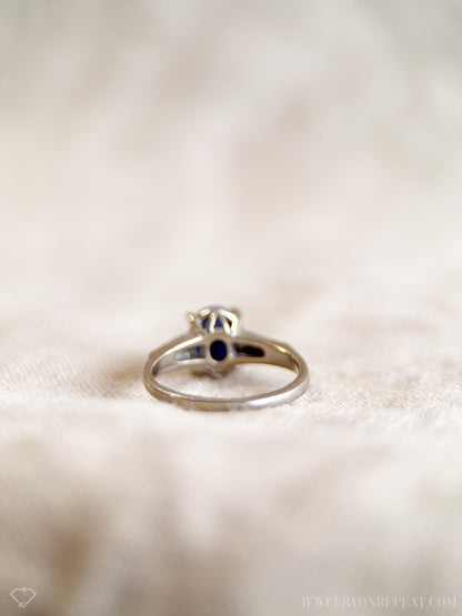 Vintage Star Sapphire Ring, 10k White Gold, Oval Tapered Statement Ring, Bold Gemstone Jewelry