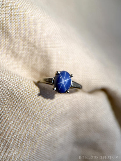 Vintage Star Sapphire Ring, 10k White Gold, Oval Tapered Statement Ring, Bold Gemstone Jewelry