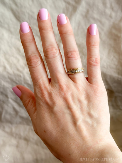 Vintage 1990s Diamond Milgrain Wedding Band in 14k Gold