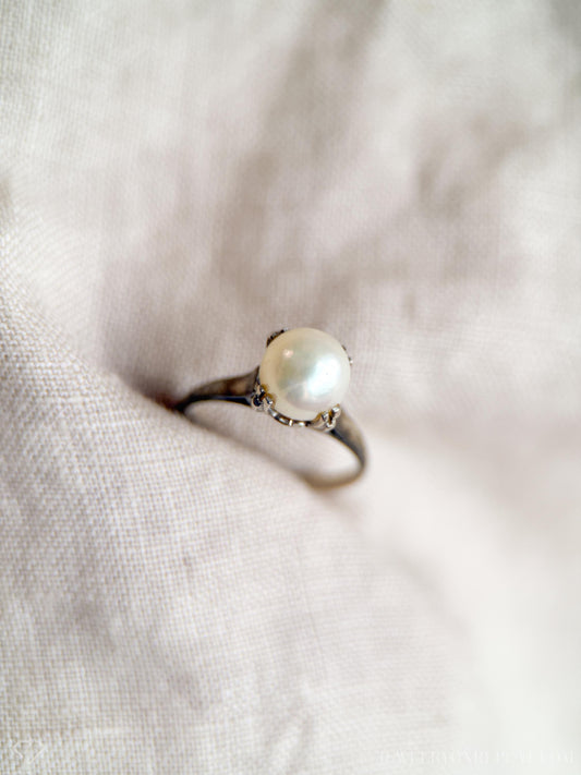 Vintage 1940s Pearl Solitaire Ring in 14k White Gold