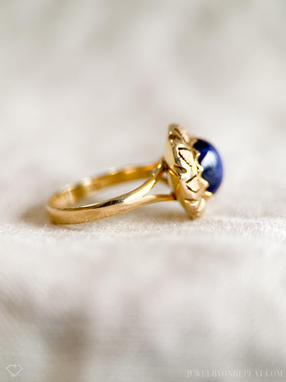 Vintage 1960s Star Sapphire Gemstone Ring in 14k Gold