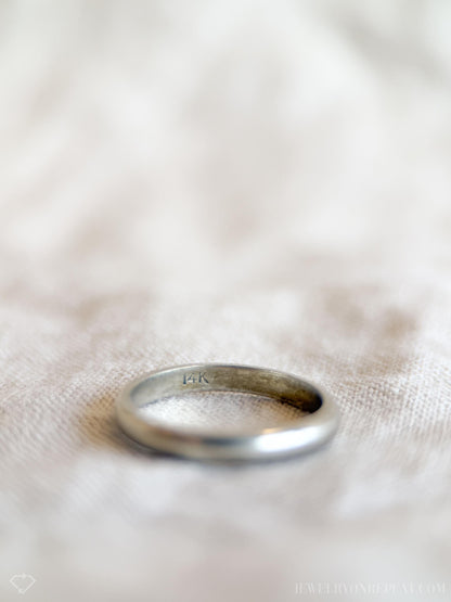 Vintage 1990s Wedding Band in 14k White Gold