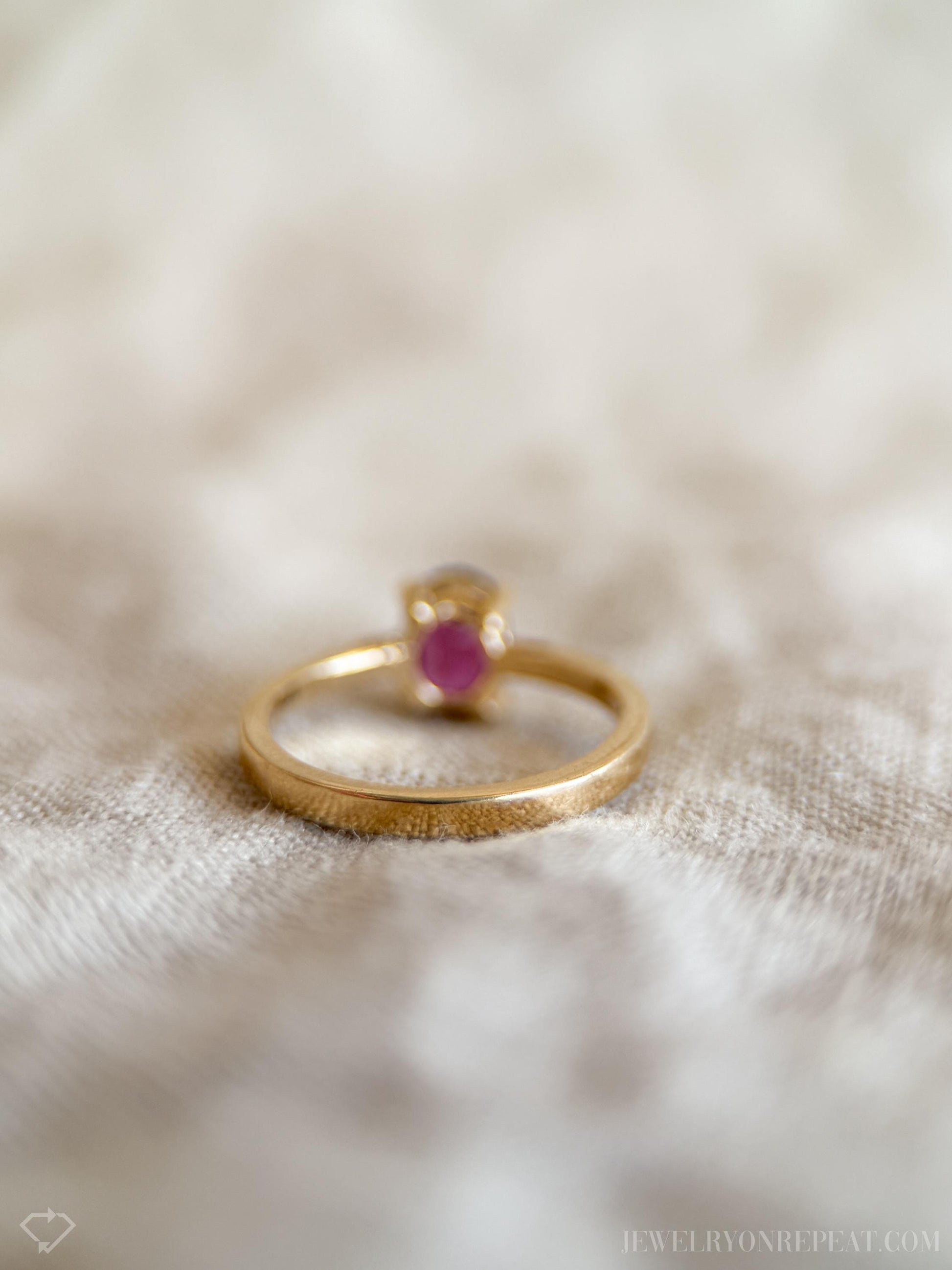 Vintage Rhodolite Garnet Ring, 14k Gold Oval Cut Solitaire Statement Ring, Minimalist Jewelry