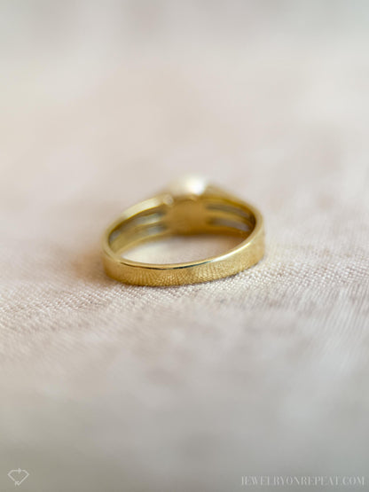 Vintage Pearl Engagement Ring, 14k Gold, 1980s Solitaire Bridal Ring