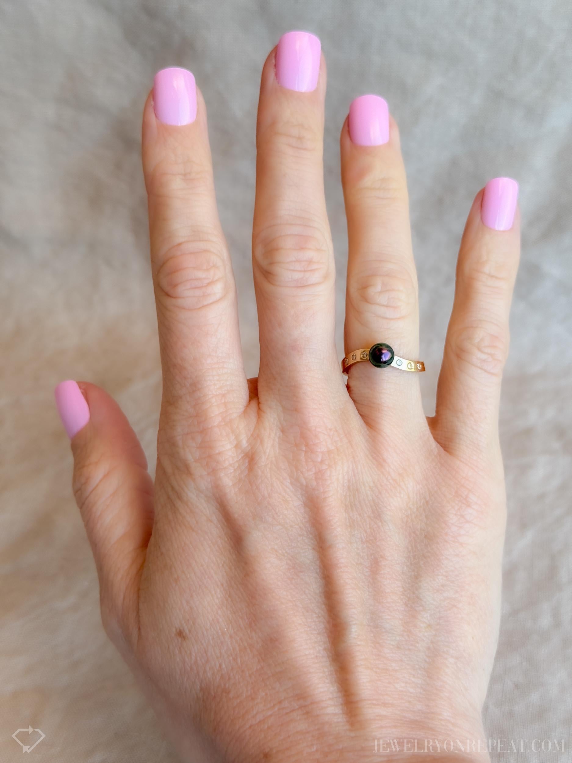 Vintage Black Pearl and Diamond Ring in 14k Gold, Antique Jewelry from the 1990s - Timeless, Sustainable, @JewelryOnRepeat
