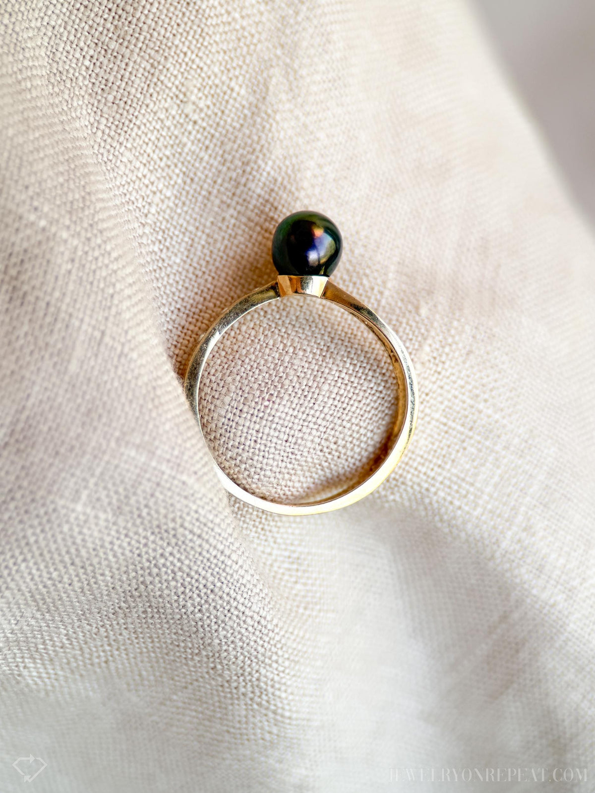 Vintage 1990s Black Pearl & Diamond Ring in 14k Gold