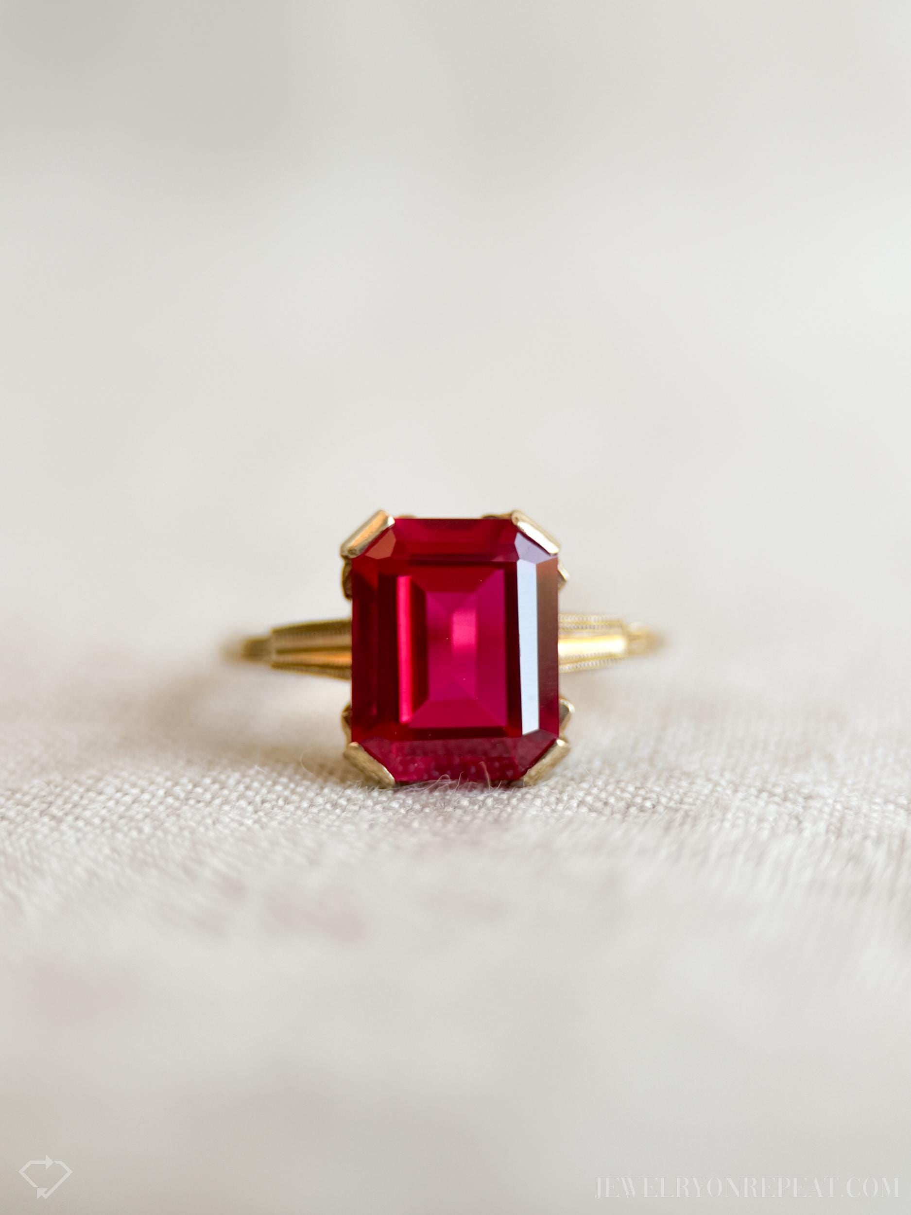 Vintage Art Deco Ruby Ring in 10k Gold, Antique Jewelry from the 1950s - Timeless, Sustainable, @JewelryOnRepeat