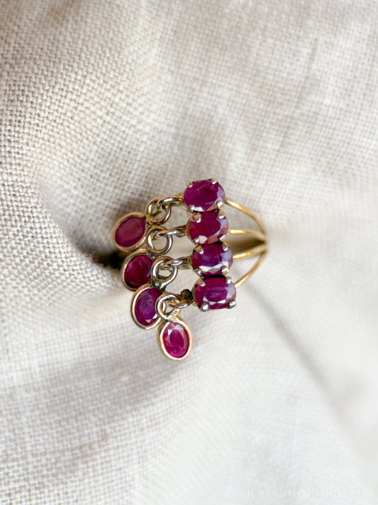 Vintage Charm Dangle Ruby Ring in 14k Gold, Antique Jewelry from the 1970s - Timeless, Sustainable, @JewelryOnRepeat