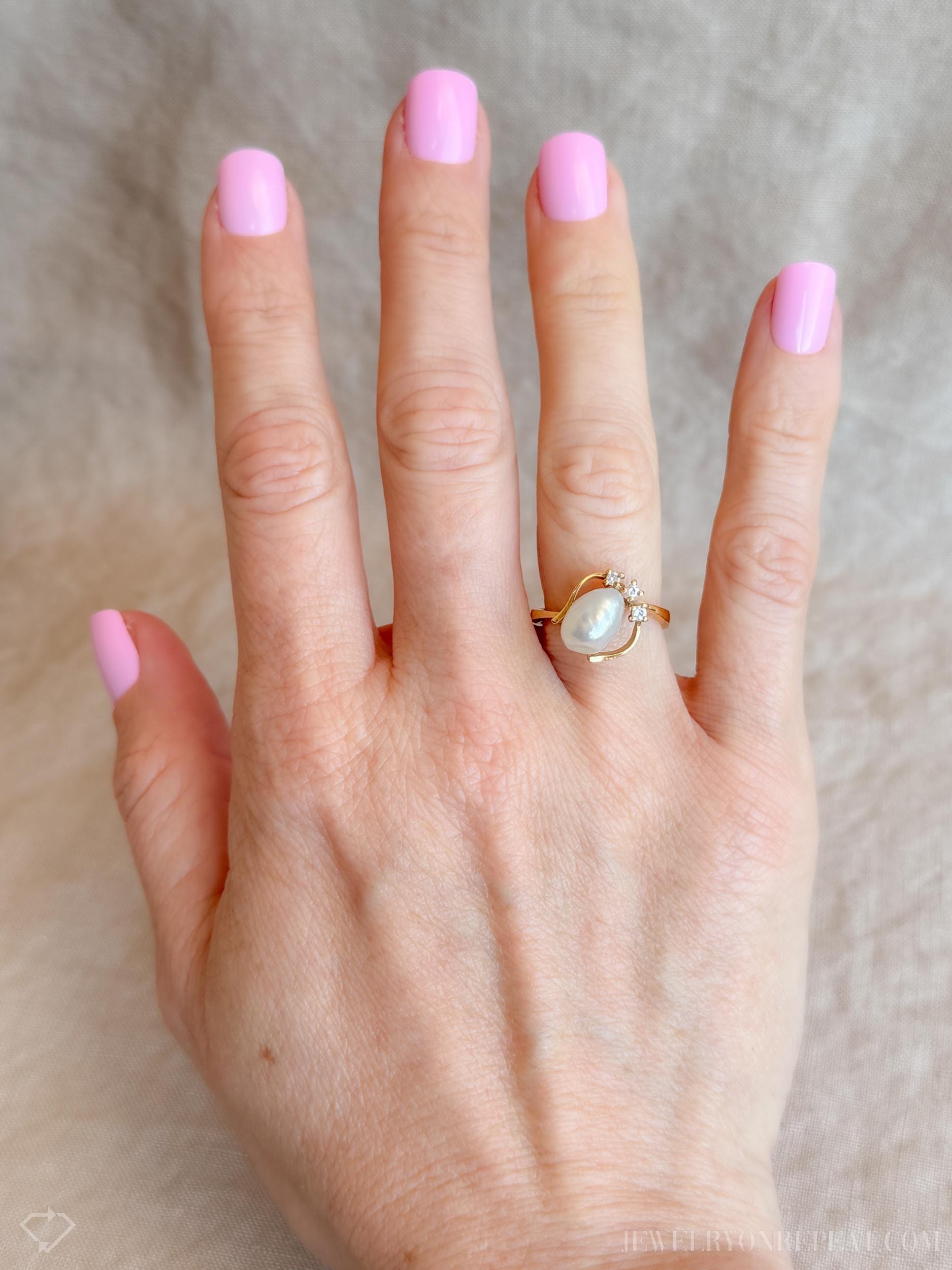 Vintage 1970s Diamond & Pearl Ring in 14k Gold