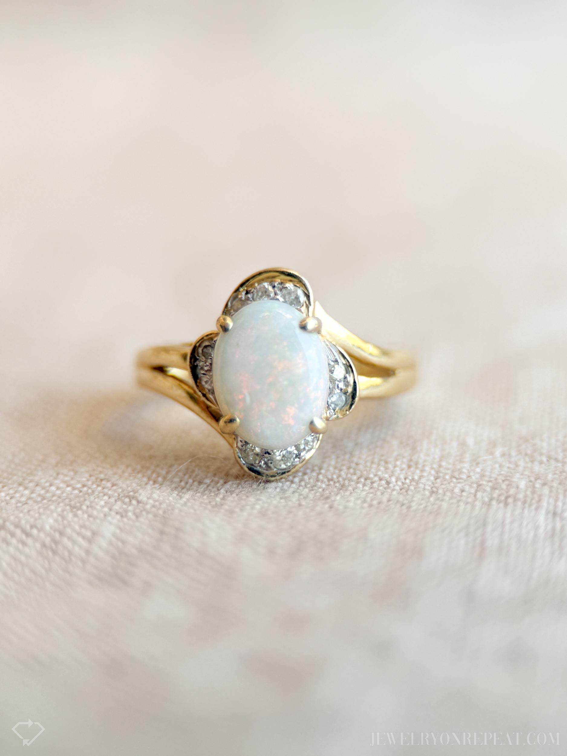 Vintage Opal and Diamond Ring in 14k Gold, Antique Jewelry from the 1990s - Timeless, Sustainable, @JewelryOnRepeat