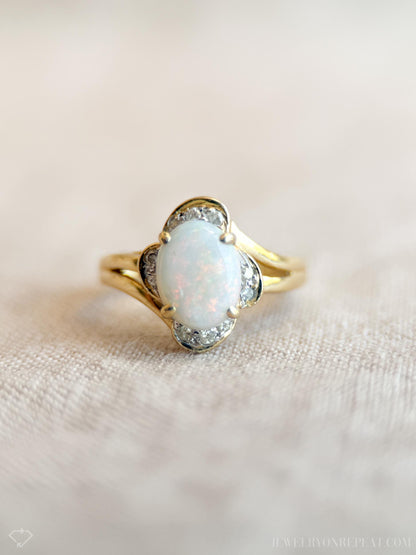Vintage 1990s Opal & Diamond Ring in 14k Gold