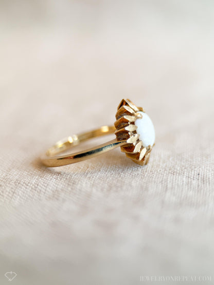 Vintage Opal Ring, 14k Gold, Flower Statement Ring, 1970s Floral Jewelry