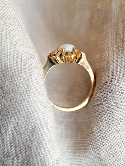 Vintage Opal Ring, 14k Gold, Flower Statement Ring, 1970s Floral Jewelry