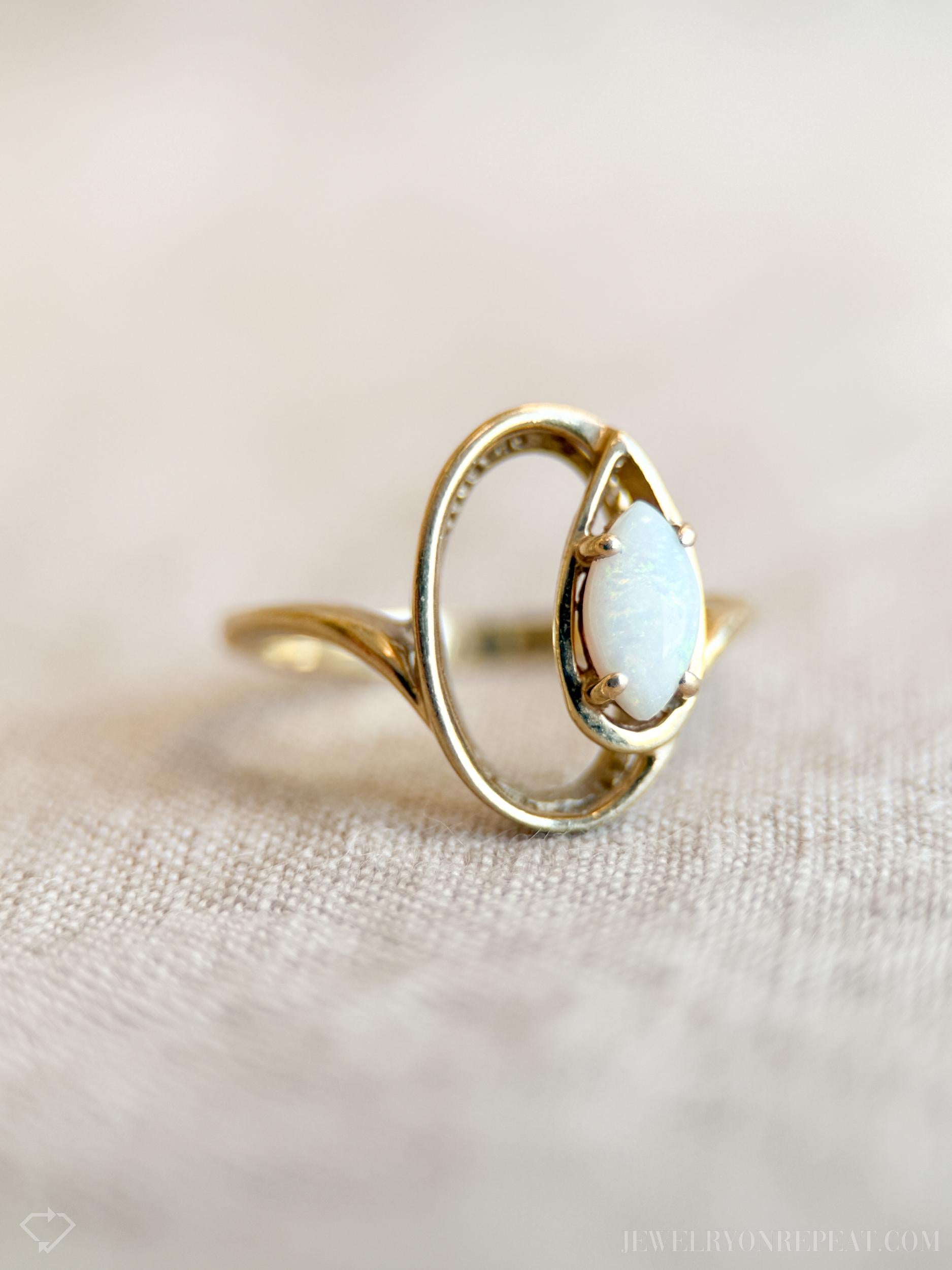 Vintage 1970s Marquise Opal Ellipse Ring in 10k Gold