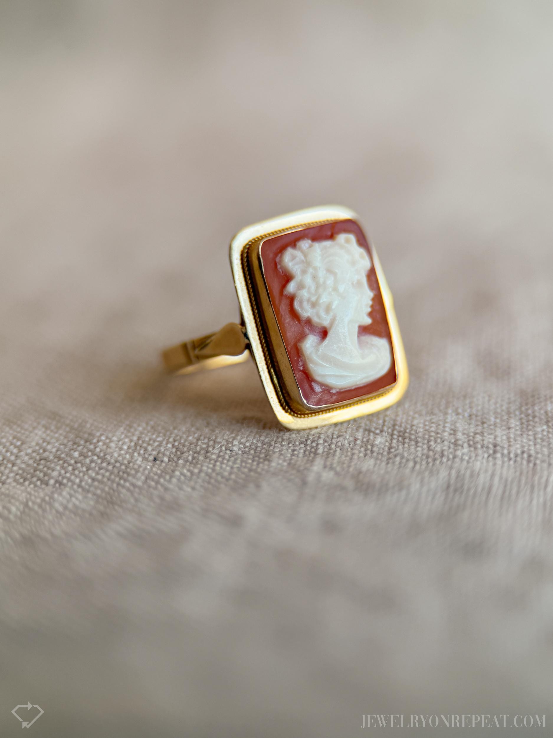 Vintage Cameo Gemstone Ring in 14k Gold, Antique Jewelry from the 1940s - Timeless, Sustainable, @JewelryOnRepeat